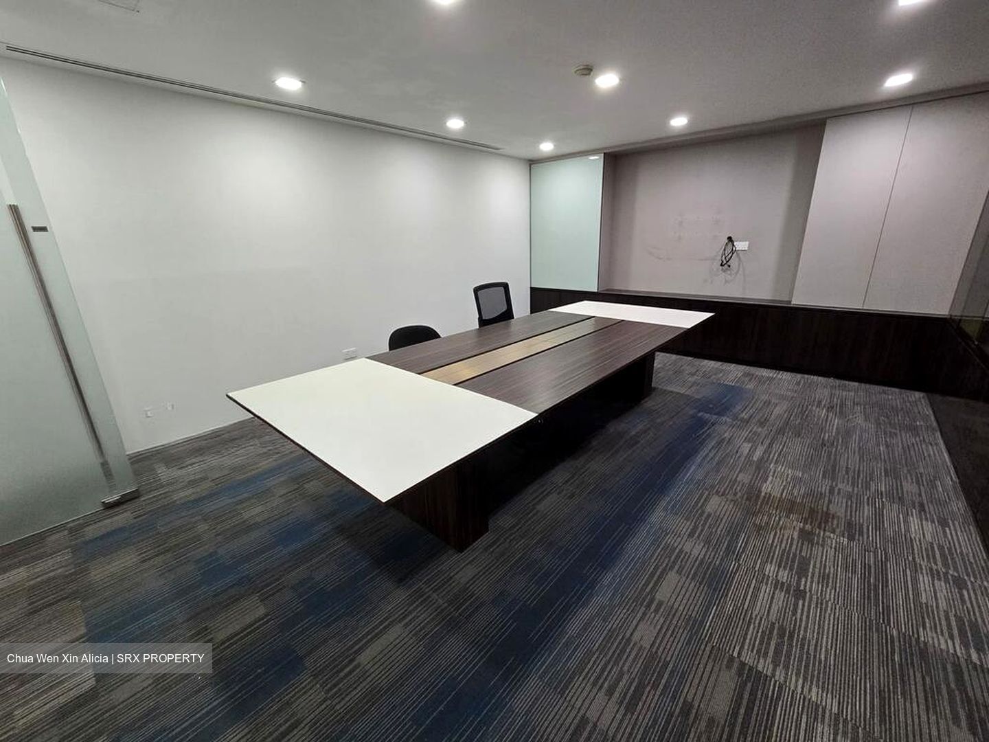 Keck Seng Tower (D1), Office #521832091